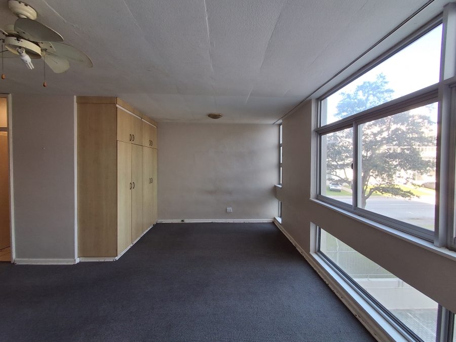 1 Bedroom Property for Sale in Humewood Eastern Cape